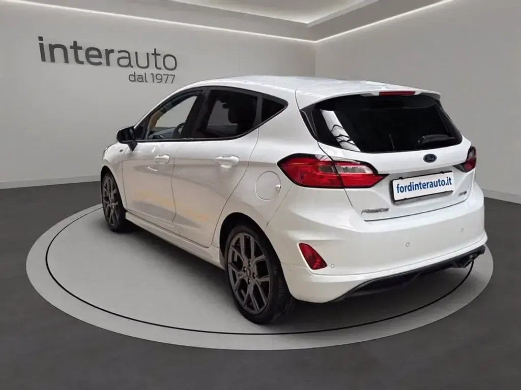 Usata Ford Fiesta ST-Line 125 CV (91 kW) 2023 Frozen white Utilitaria