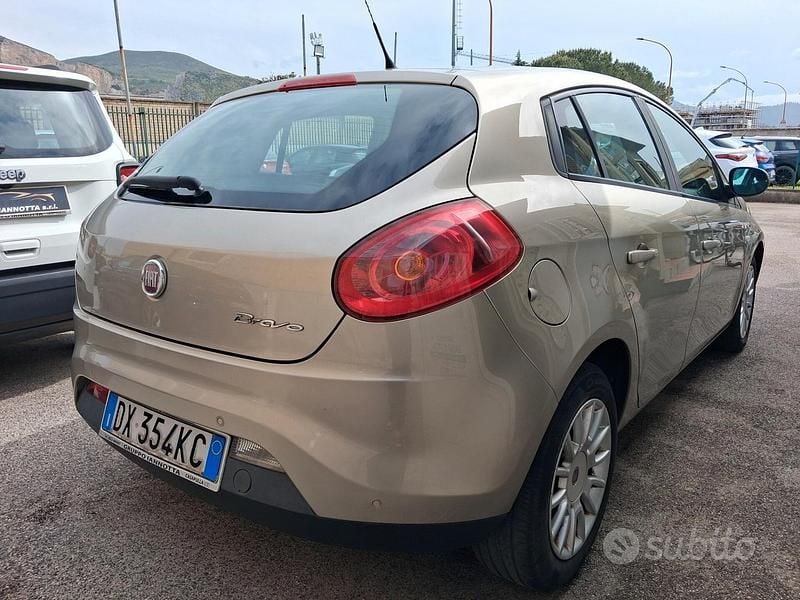 Usata Fiat Bravo Dynamic 120 CV (88 kW) 2009 Marrone Utilitaria