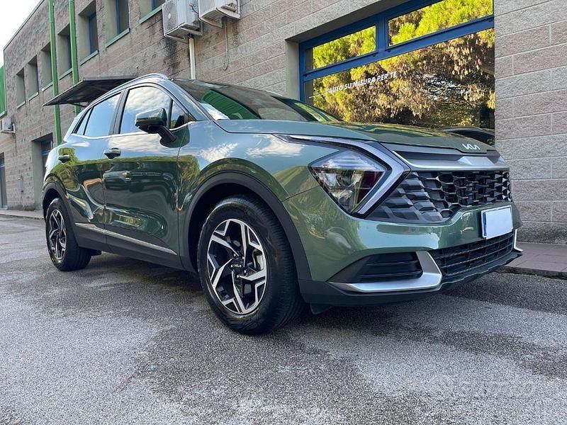 Usata Kia Sportage 136 CV (100 kW) 2024 Verde SUV