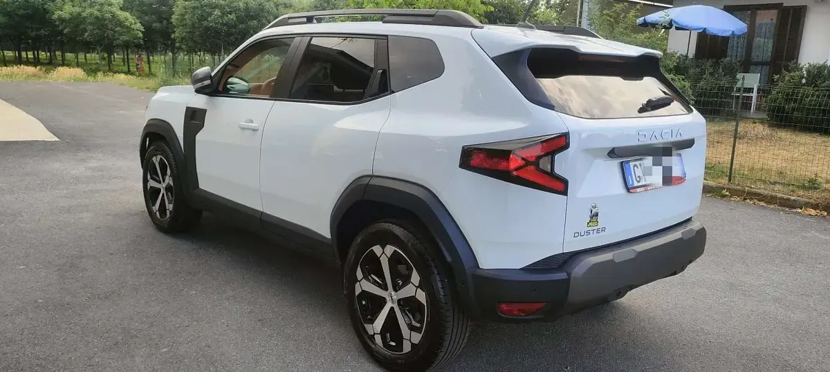 Usata Dacia Duster Journey 101 CV (74 kW) 2024 SUV