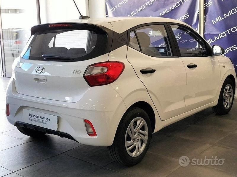 Usata Hyundai i10 Advanced 67 CV (49 kW) 2023 Bianco Utilitaria