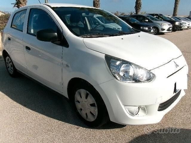 Usata Mitsubishi Space Star Intense 70 CV (51 kW) 2016 Bianco Berlina