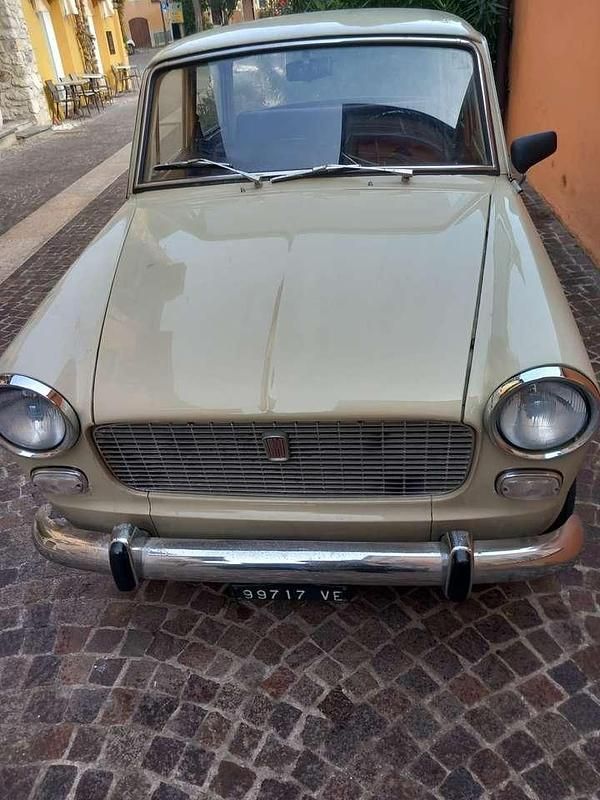 Usata Fiat 1100 54 CV (39 kW) 1965 Beige Berlina