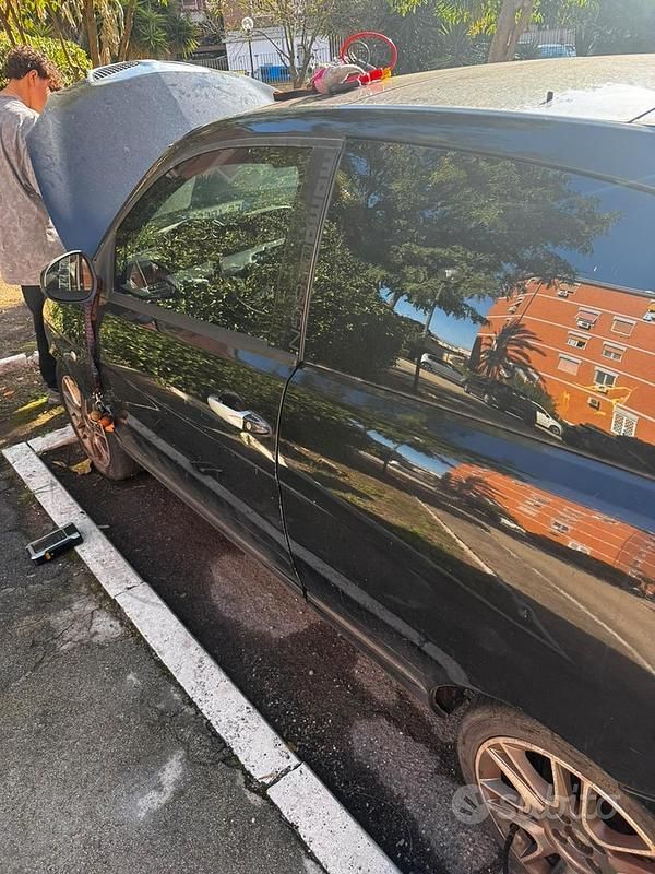 Usata Lancia Ypsilon 95 CV (69 kW) 2010 Nero Utilitaria