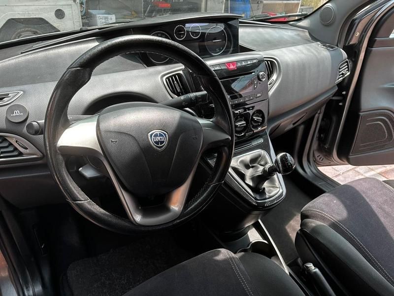 Usata Lancia Ypsilon S 95 CV (69 kW) 2011 Grigio Utilitaria