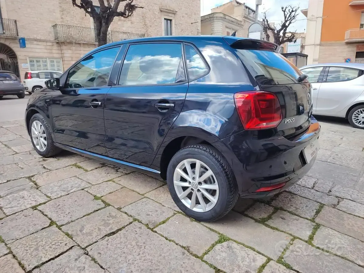 Usata VW Polo LOUNGE 75 CV (55 kW) 2015 Nero Berlina