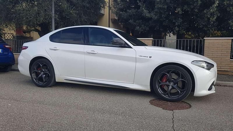 Usata Alfa Romeo Giulia Ti 211 CV (155 kW) 2018 Bianco Berlina