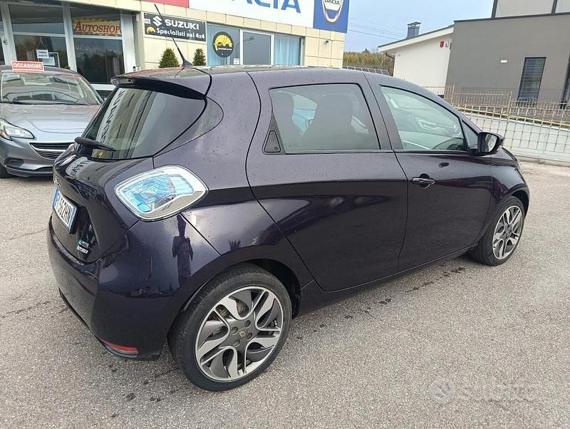 Usata Renault Zoe Intens 80 kW (109 CV) 2019 Nero Utilitaria