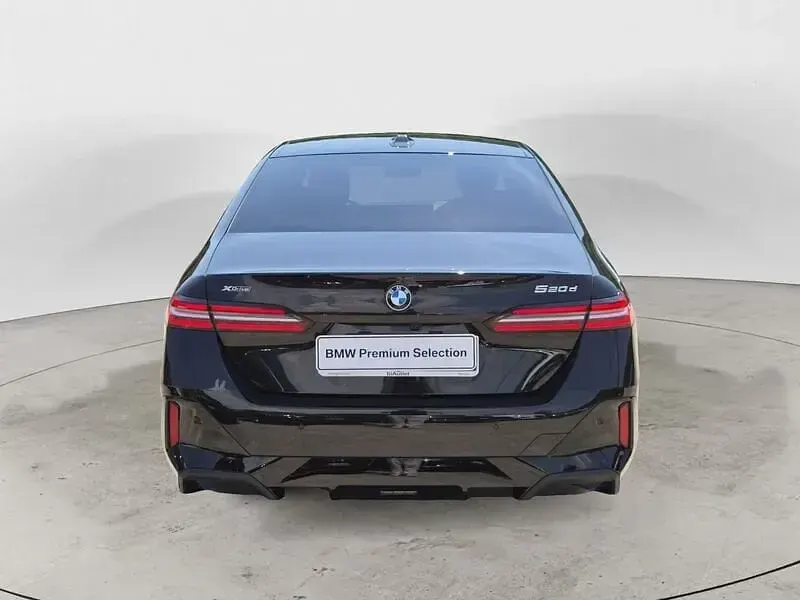 Usata BMW 520 M Sport 197 CV (144 kW) 2023 Nero Berlina