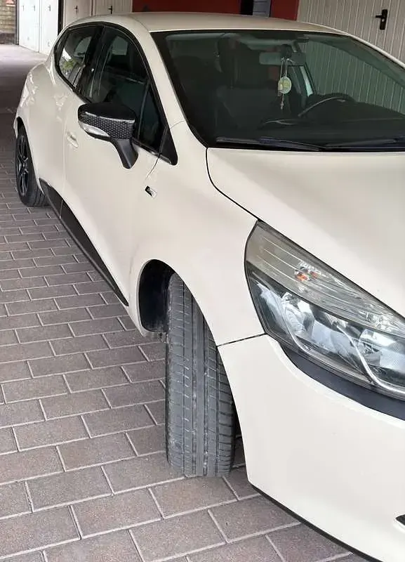 Usata Renault Clio IV 75 CV (55 kW) 2016 Bianco Berlina