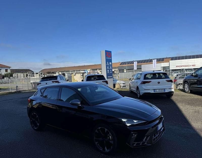 Usata Cupra Leon 150 CV (110 kW) 2025 Nero midnight Berlina