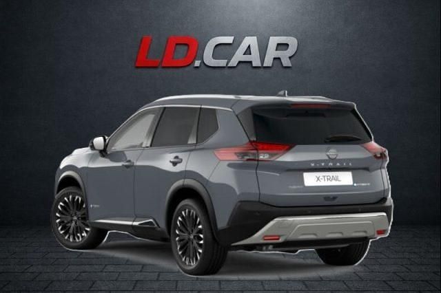 Nuova Nissan X-Trail Tekna 158 CV (116 kW) 2026 Grigio pastello SUV