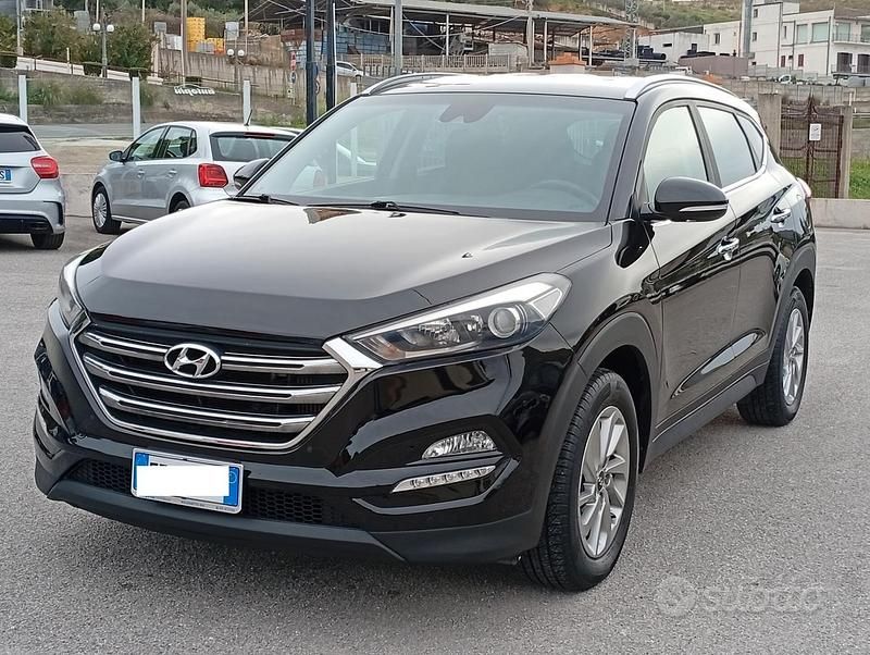 Grigio Usata 2016 Hyundai Tucson Edition SUV | 14.500 € (Buon prezzo) - Immagine 1/4