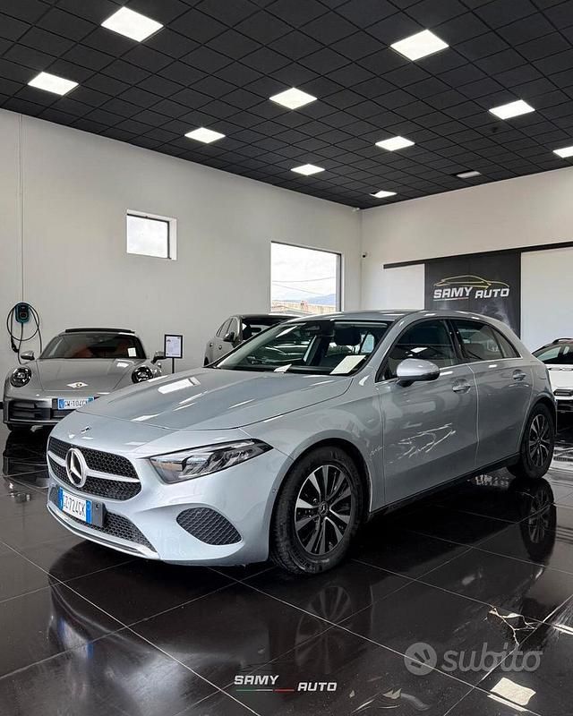 Usata Mercedes A180 Advanced 116 CV (85 kW) 2025 Grigio Berlina