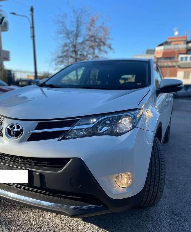 Usata Toyota RAV4 Active 124 CV (91 kW) 2014 Bianco SUV