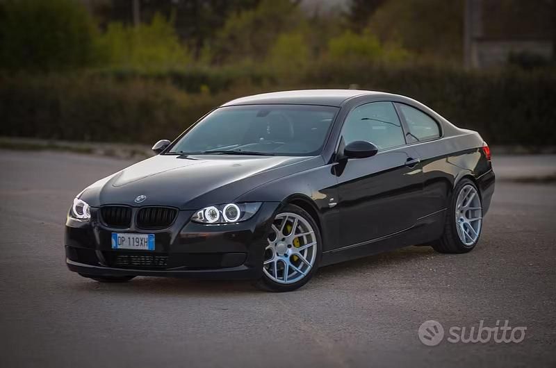 Usata BMW 330 Sport Line 231 CV (169 kW) 2007 Nero Coupé