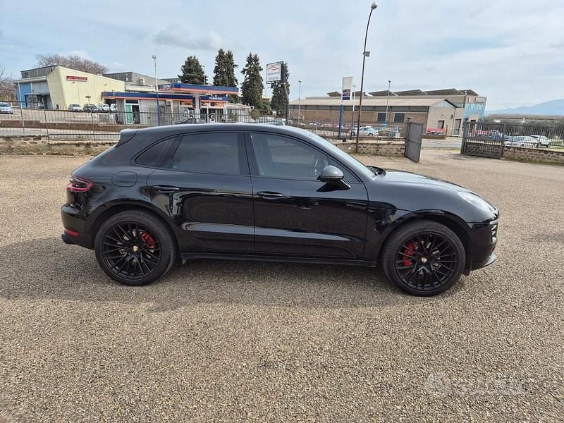 Usata Porsche Macan 252 CV (185 kW) 2018 Nero SUV