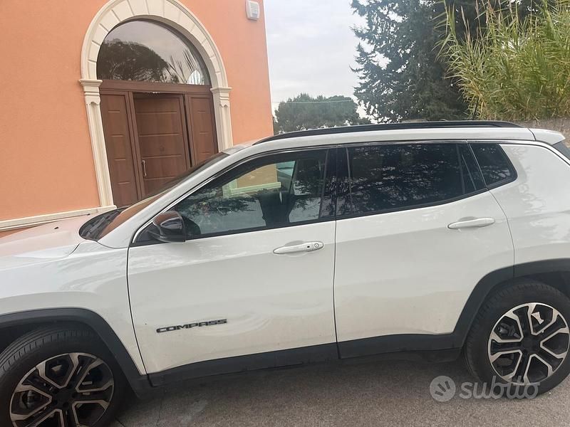 Usata Jeep Compass 130 CV (95 kW) 2024 Bianco SUV