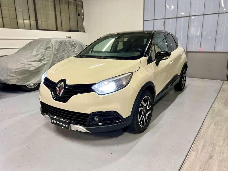 Usata Renault Captur Intens 90 CV (66 kW) 2016 Beige SUV