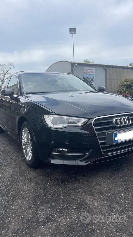 Usata Audi A3 Comfort 110 CV (80 kW) 2015 Nero Utilitaria