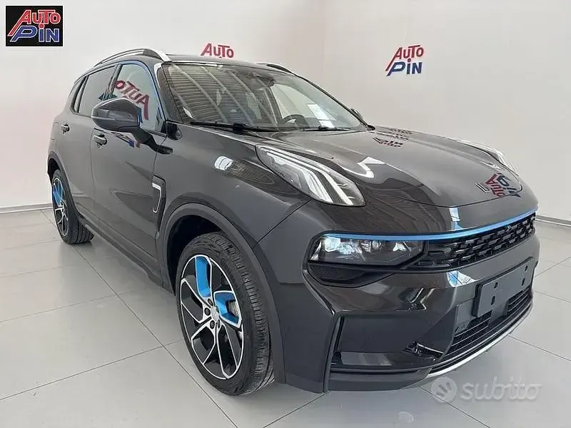 Usata Lynk & Co 01 261 CV (191 kW) 2023 Nero SUV