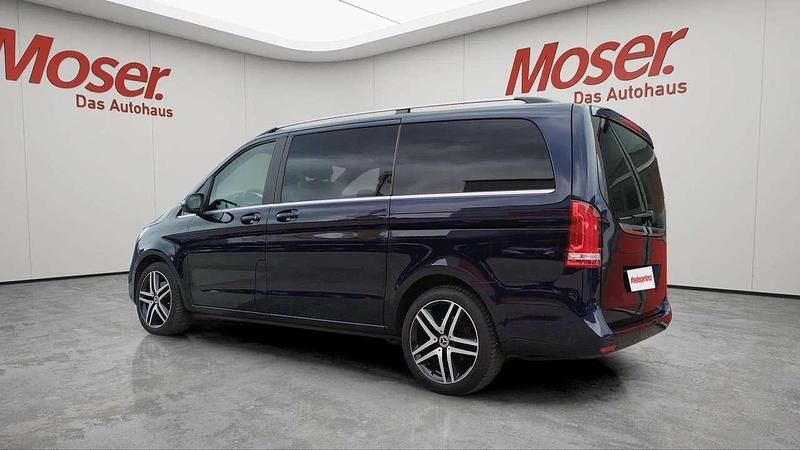 Usata Mercedes V250 Premium 190 CV (139 kW) 2020 Blu/azzurro Monovolume