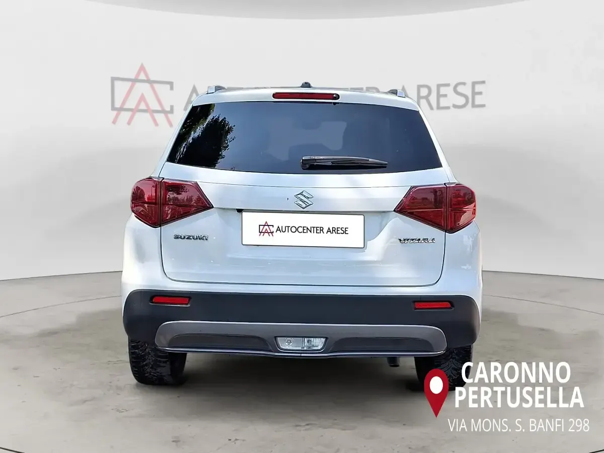 Usata Suzuki Vitara 111 CV (81 kW) 2019 Bianco SUV