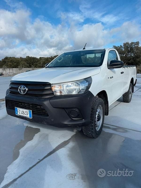 Usata Toyota HiLux Comfort 150 CV (110 kW) 2019 Bianco Pick-up