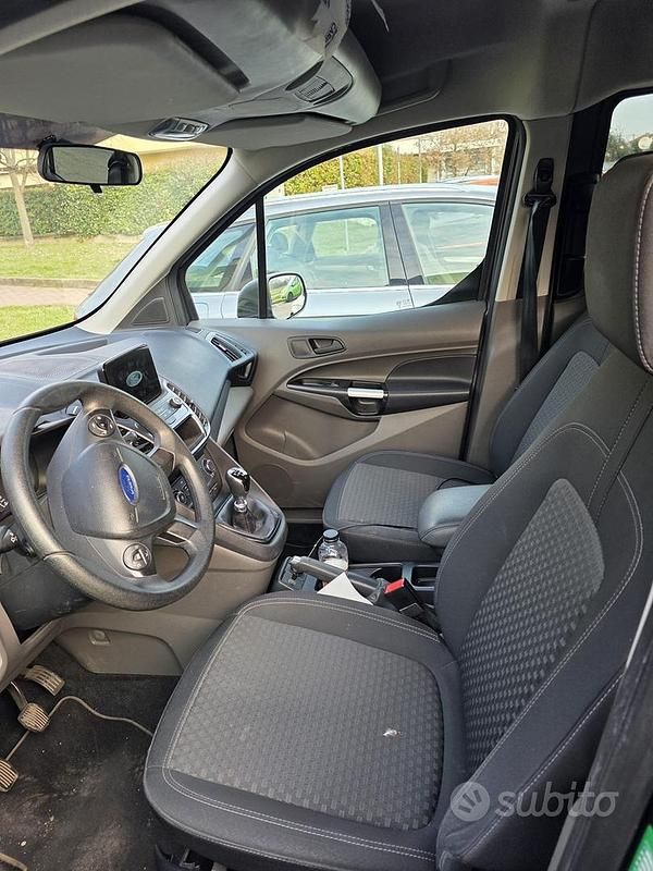 Usata Ford Transit 101 CV (74 kW) 2022 Monovolume