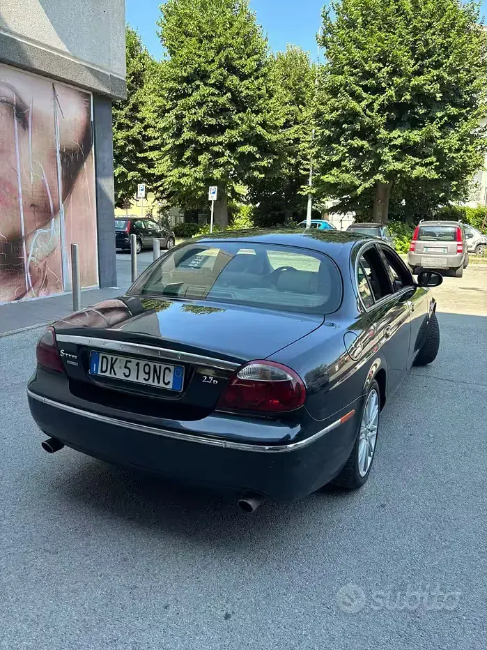 Usata Jaguar S-Type Executive 207 CV (152 kW) 2007 Nero Berlina