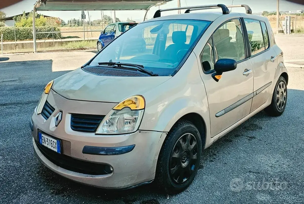 Usata Renault Modus 88 CV (64 kW) 2012 Giallo Monovolume
