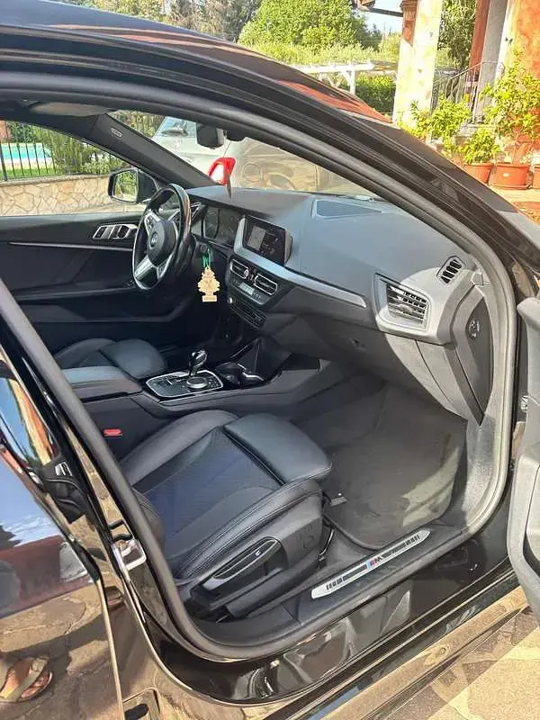 Usata BMW 116 M Sport 116 CV (85 kW) 2021 Nero Utilitaria