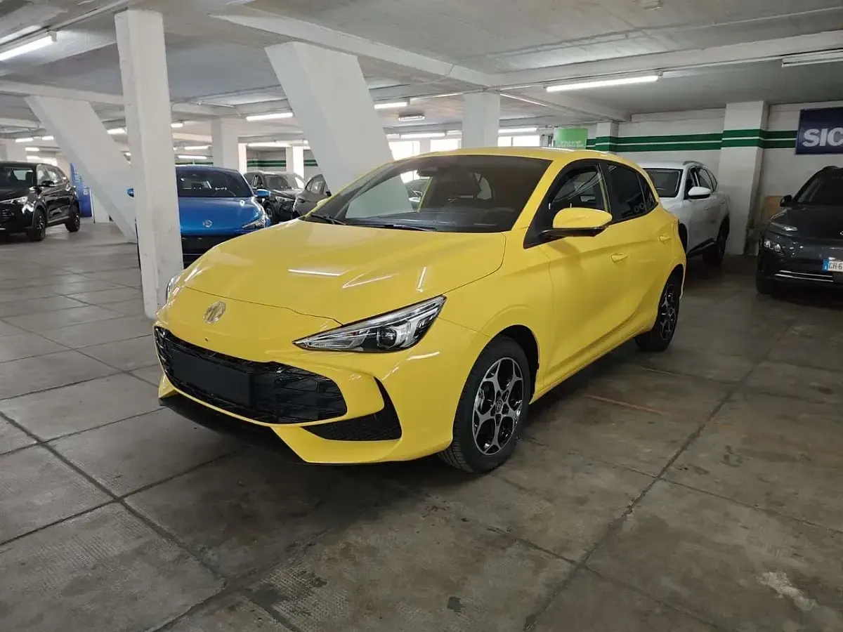 Nuevo MG MG3 102 CV (75 kW) 2025 Amarillo Utilitario