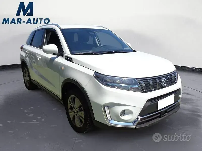 Usata Suzuki Vitara Cool 129 CV (94 kW) 2023 Bianco SUV