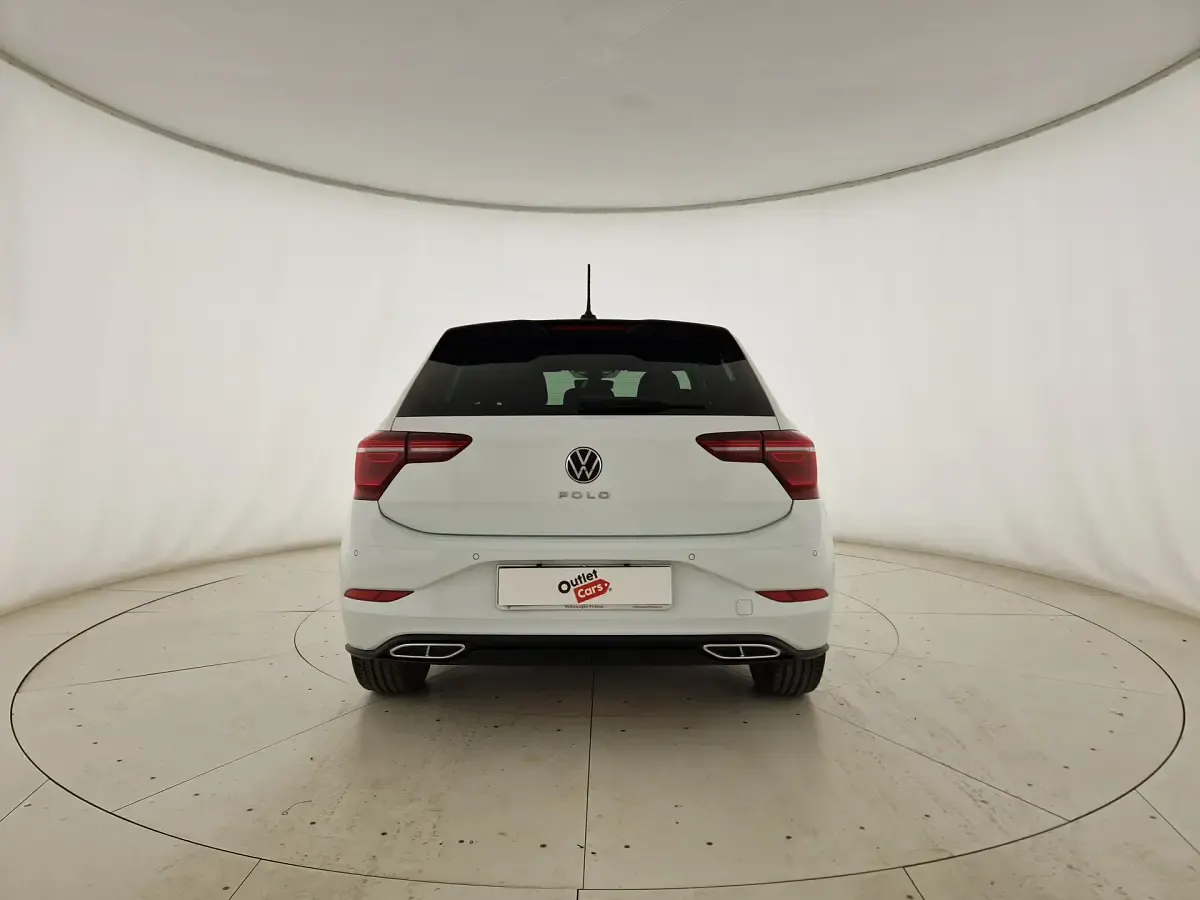 Usata VW Polo R-line 95 CV (69 kW) 2023 Pure white Utilitaria