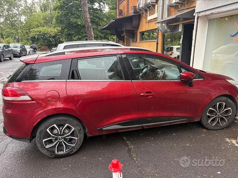 Usata Renault Clio GrandTour 2017 Rosso Station wagon