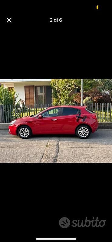 Usata Alfa Romeo Giulietta 105 CV (77 kW) 2015 Rosso Utilitaria
