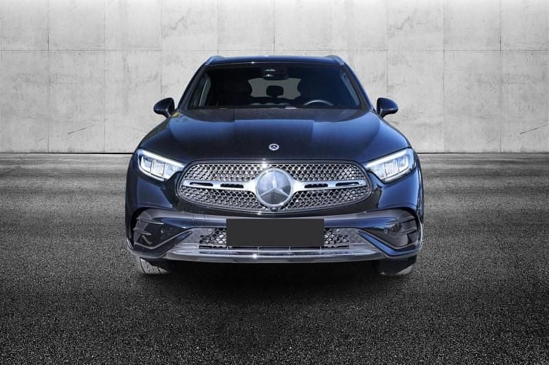 Usata Mercedes GLC300e Advanced Plus 269 CV (197 kW) 2024 Nero metallizzato SUV