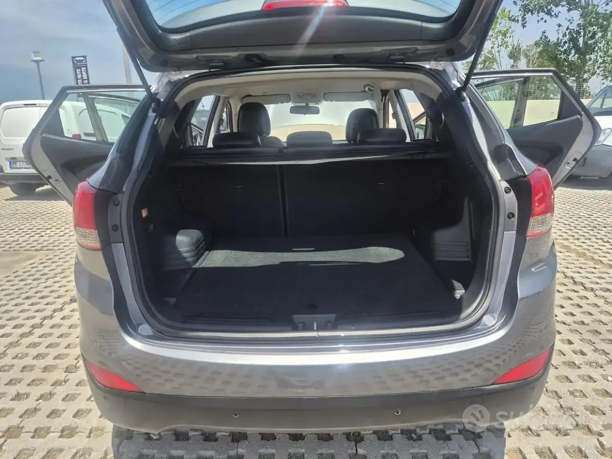 Usata Hyundai ix35 Comfort 136 CV (100 kW) 2012 Grigio SUV