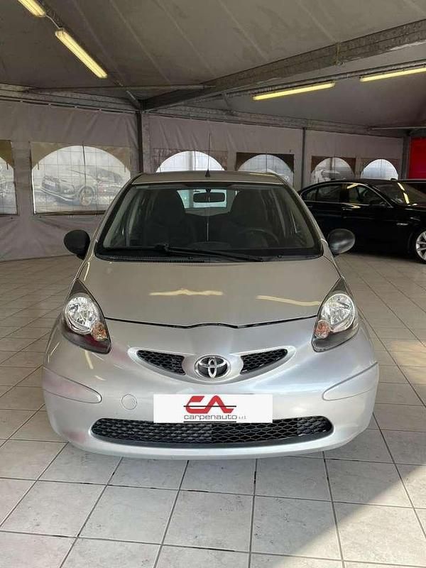 Usata Toyota Aygo Sol 68 CV (50 kW) 2008 Bianco Utilitaria
