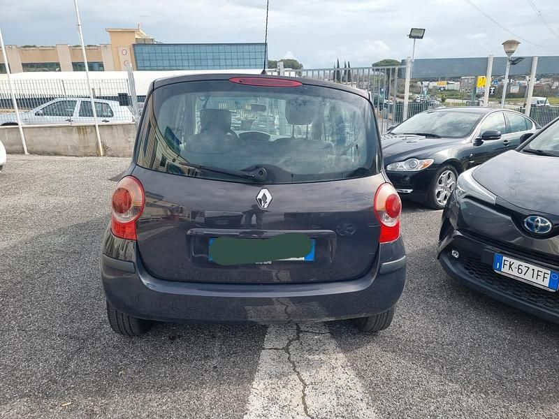 Usata Renault Modus Dynamique 75 CV (55 kW) 2005 Grigio Monovolume