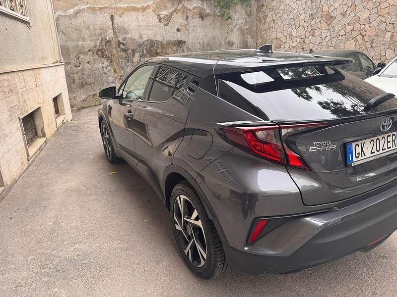 Usata Toyota C-HR Trend 122 CV (89 kW) 2022 Grigio SUV