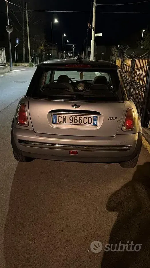 Usata Mini ONE 88 CV (64 kW) 2005 Grigio Utilitaria