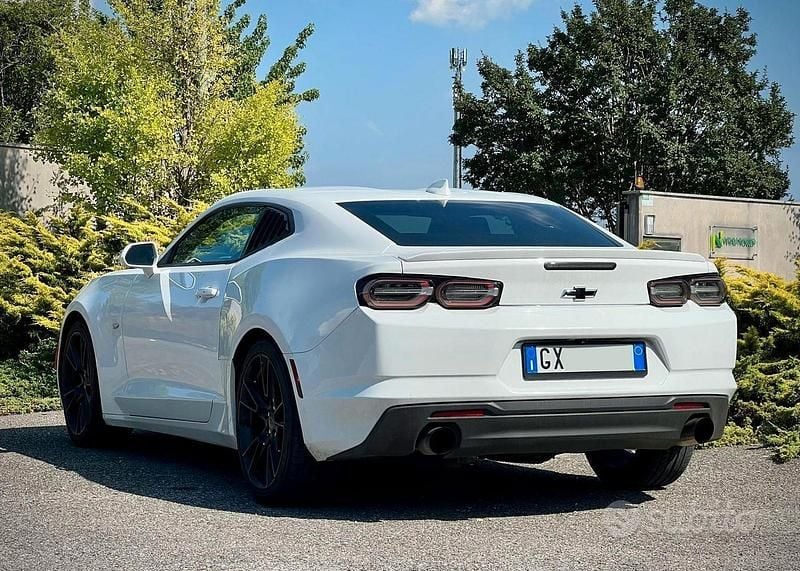 Usata Chevrolet Camaro 340 CV (250 kW) 2019 Bianco Coupé