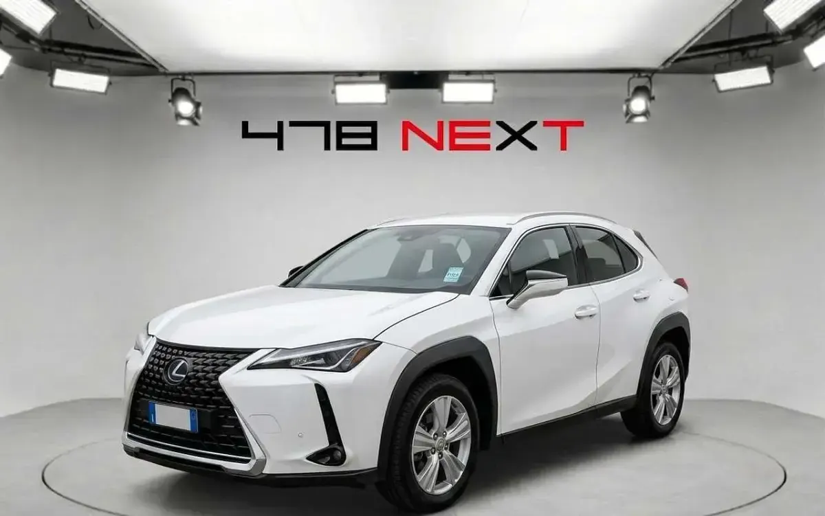 Usata Lexus UX Business Edition 184 CV (135 kW) 2022 Bianco SUV