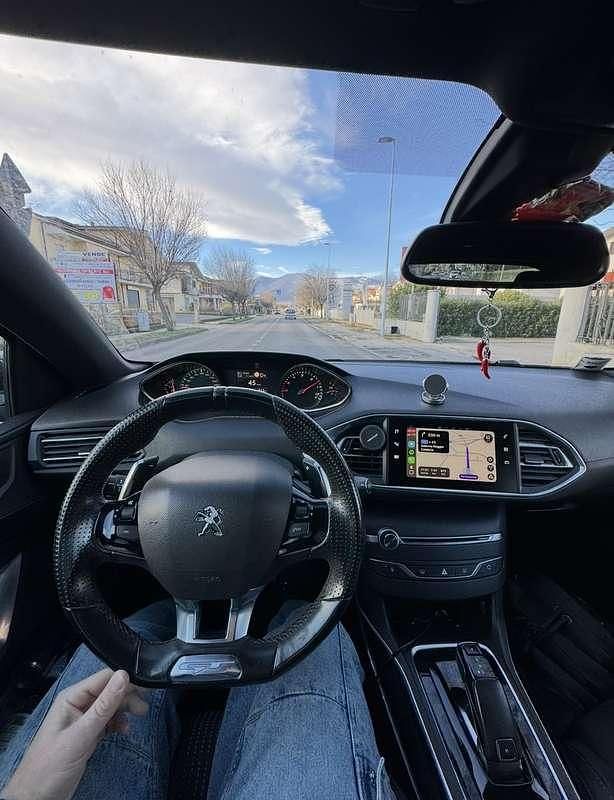 Usata Peugeot 308 GT-line 131 CV (96 kW) 2019 Nero Berlina