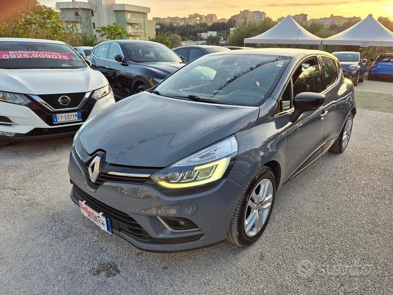 Usata Renault Clio IV 75 CV (55 kW) 2019 Grigio Berlina