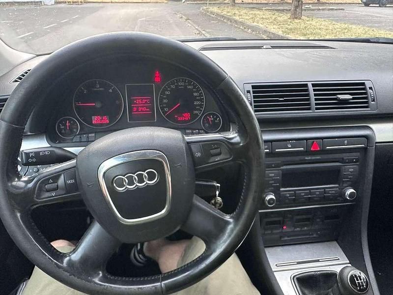 Usata Audi A4 116 CV (85 kW) 2011 Berlina