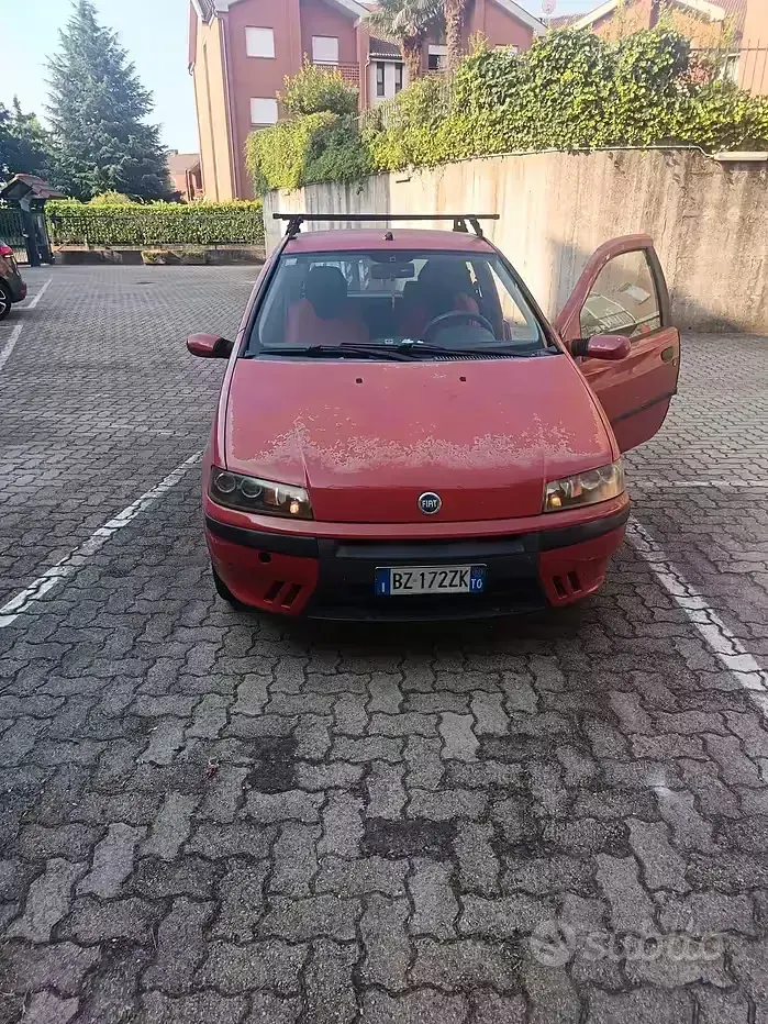 Usata Fiat Punto 80 CV (58 kW) 2002 Rosso Utilitaria