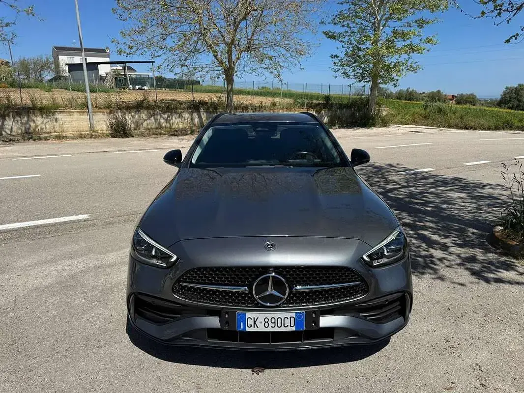 Usata Mercedes C300e AMG line 204 CV (150 kW) 2022 Grigio Station wagon